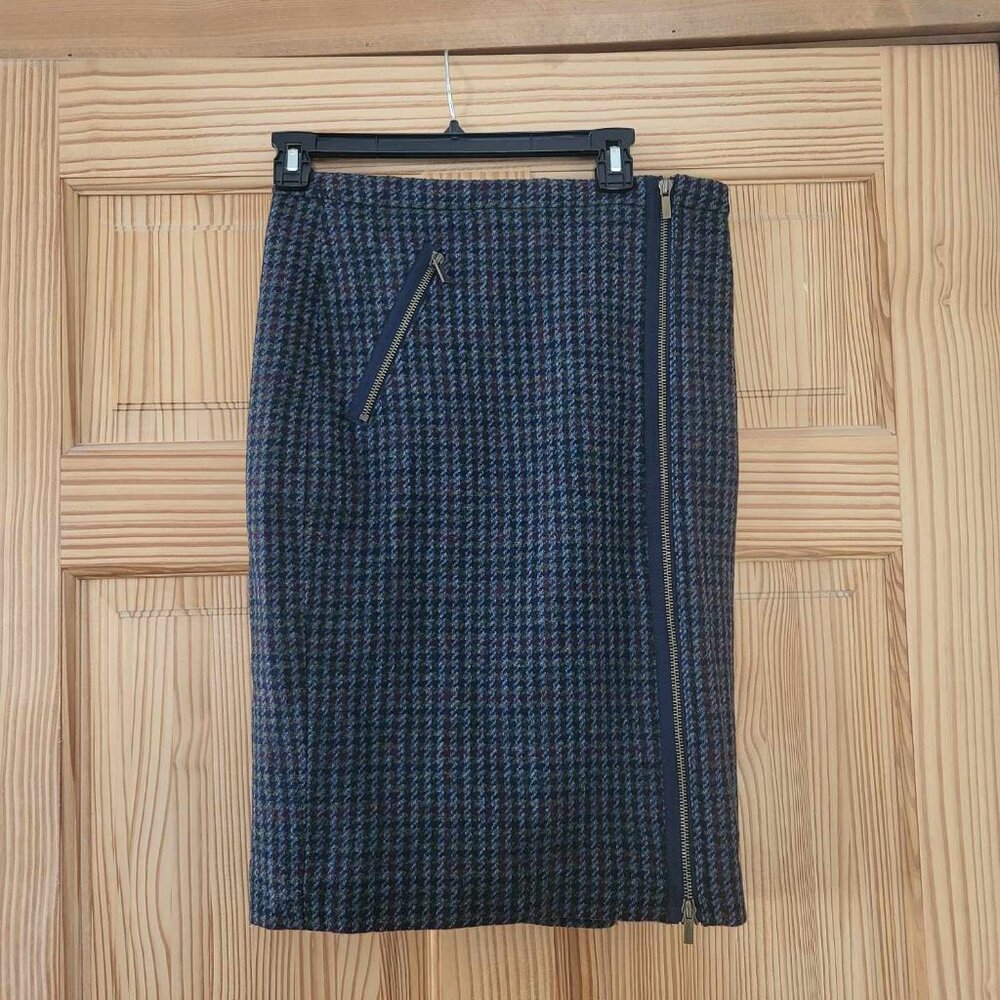 J Crew women's wool skirt, pocket, blue plaid, size 4, fits like a size 8, NWOT